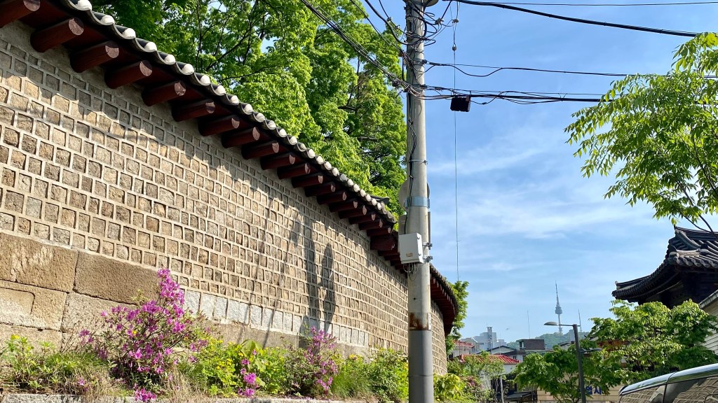 Secret Guide to Seoul: Seosullagil(서순라길) and a Hidden Hanok Tap Room